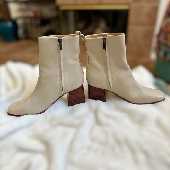 Marc Fisher LTD Floria Bootie – Bone Leather – Size 7 1/2. - Picture 8 of 8